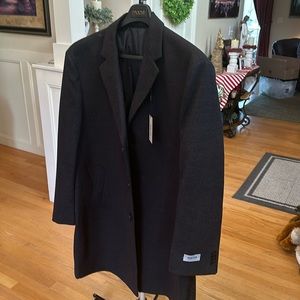 NWT Kenneth Cole Reaction Stylish luxe classic fit Overcoat. SZ 48 R (SKU B)